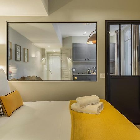 Fabulous Grey Apartment Paris Exterior foto